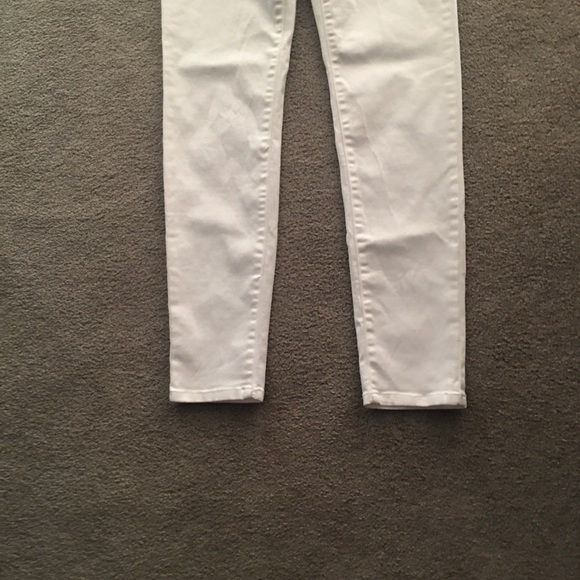 Celebrity Gold size 10 white stretchy straight legged jeans - Picture 2 of 6